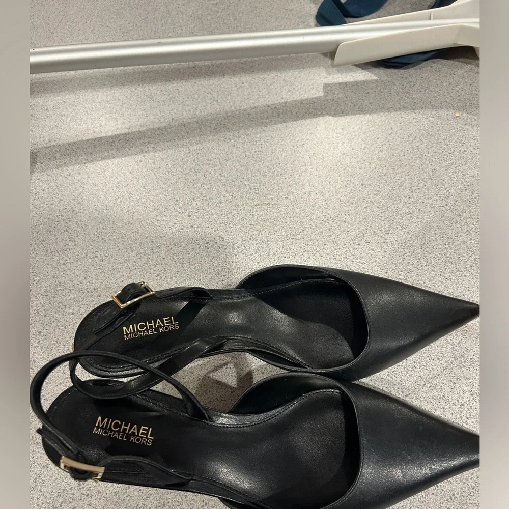 Michael Kors Women's Luna Slingback Kitten-Heel Pumps Black Size 8.5 New In Box